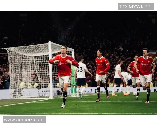 尤文图斯逆转热刺帽子戏法成关键全场沸腾赛后深度解析